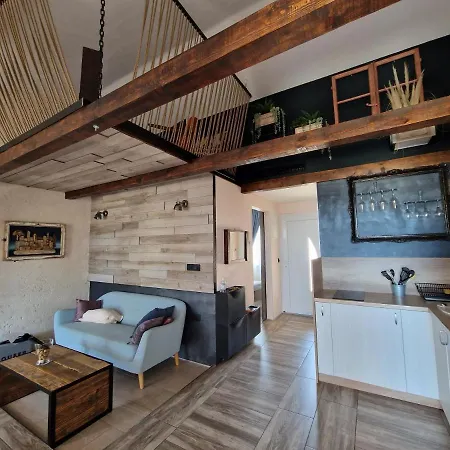 With Spa-barkica Amareta