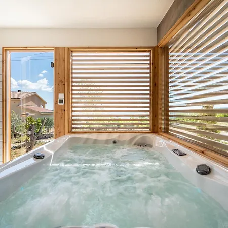 With Spa-barkica Amareta Апартаменты Масленица