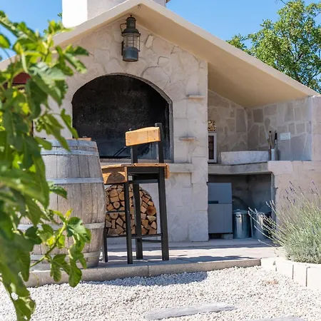 Апартаменты With Spa-barkica Amareta